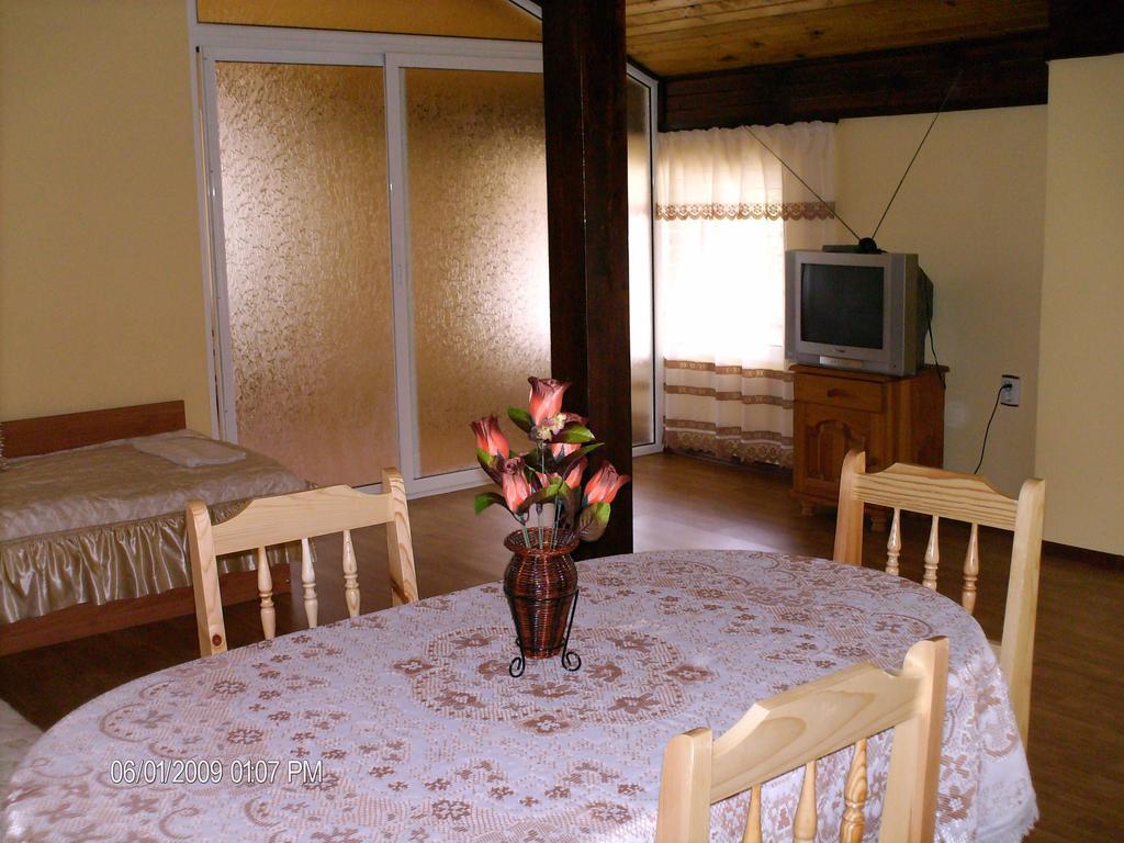 Guest House St Mariya Magdalena Devin Eksteriør billede
